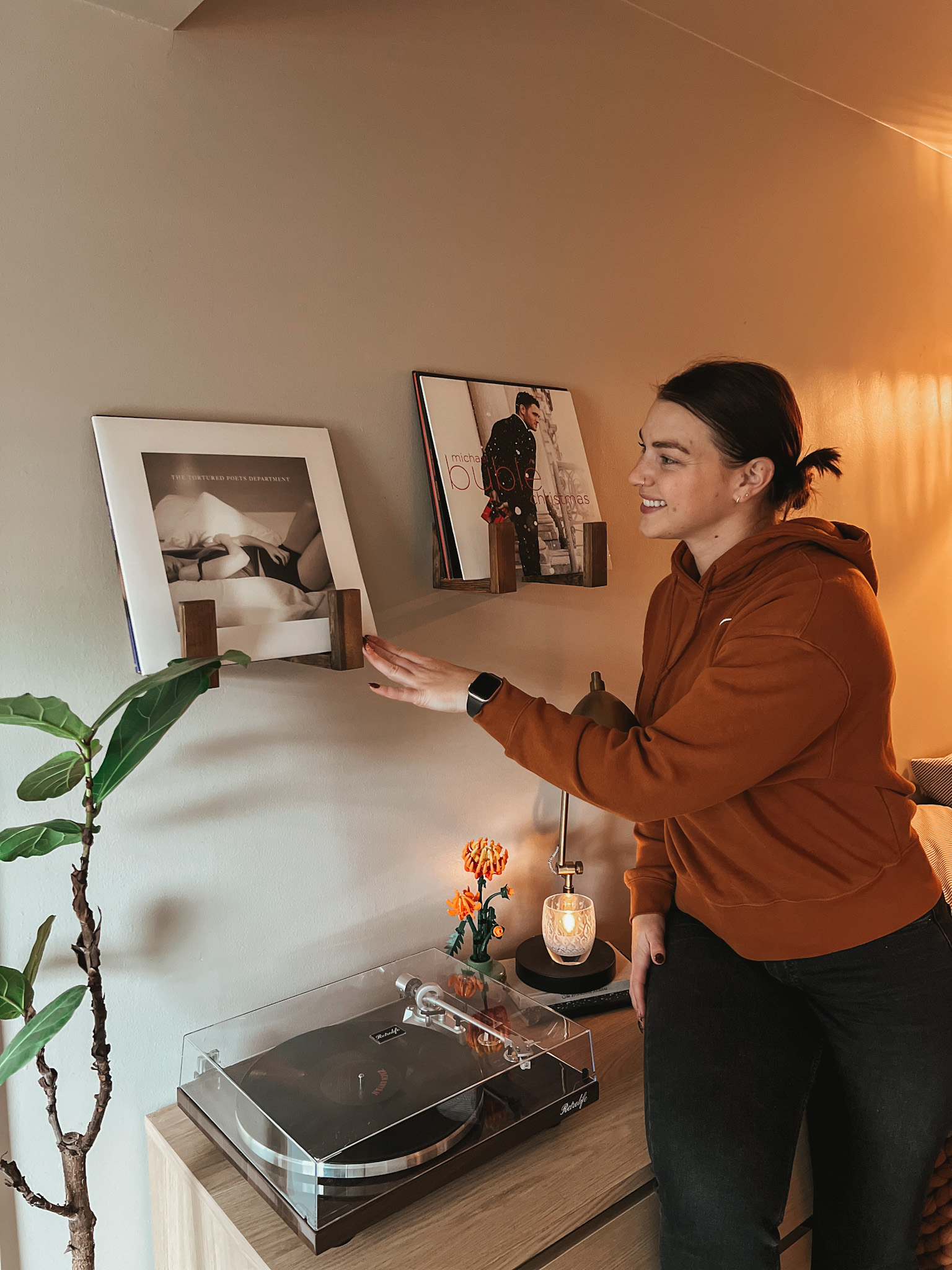 How to Build DIY Vinyl Record Wall Shelves (Beginner-Friendly)